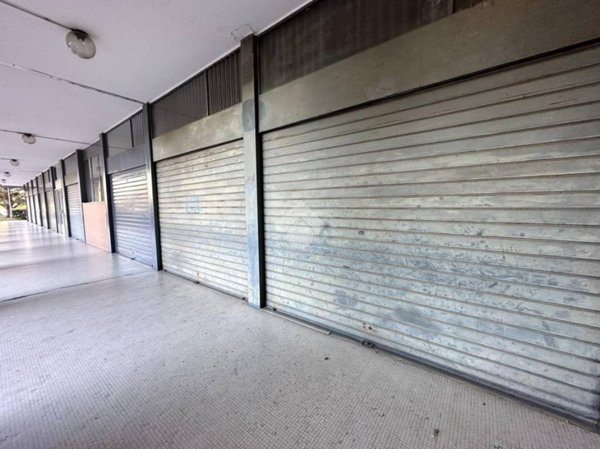 negozio in vendita a Desio