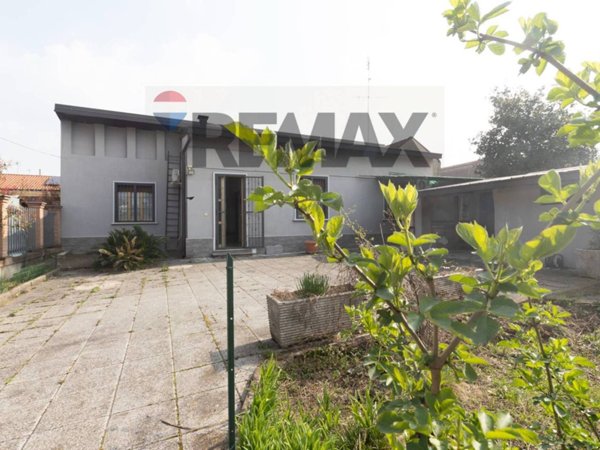 casa indipendente in vendita a Desio