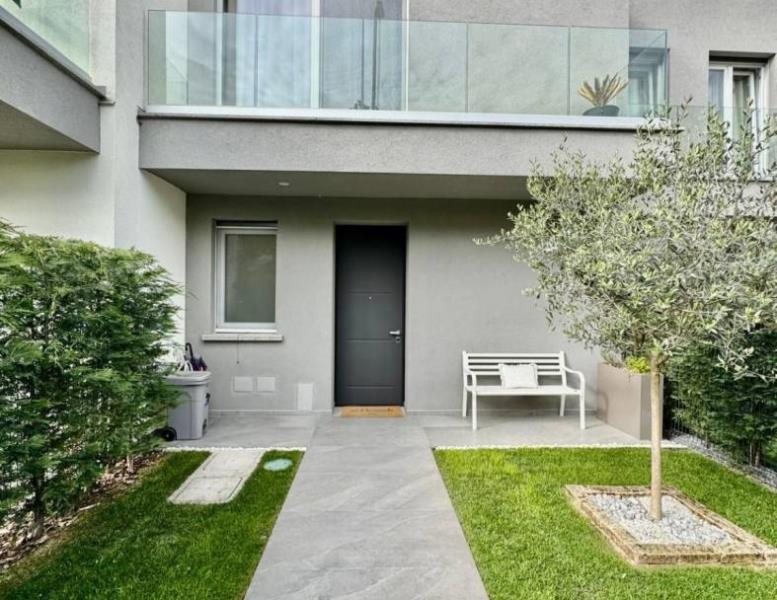 casa indipendente in vendita a Desio