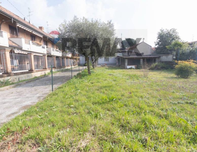 casa indipendente in vendita a Desio