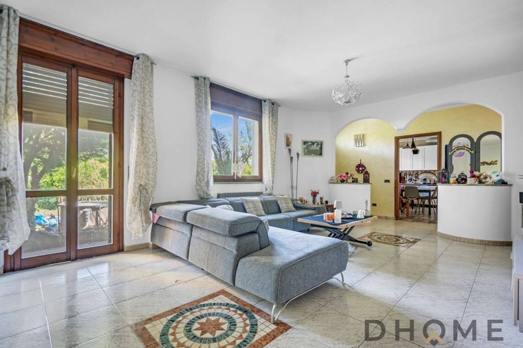 casa indipendente in vendita a Desio