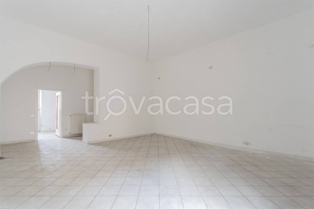 negozio in vendita a Desio