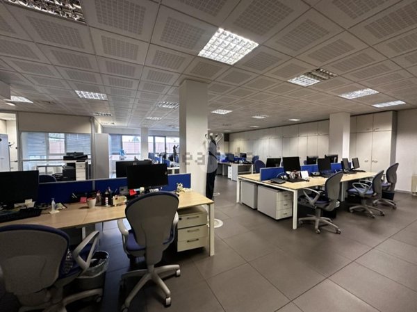 ufficio in vendita a Desio
