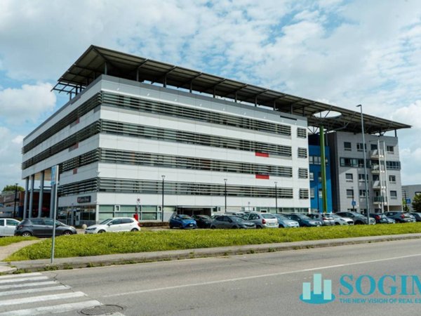 ufficio in vendita a Desio