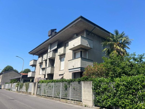 appartamento in vendita a Desio