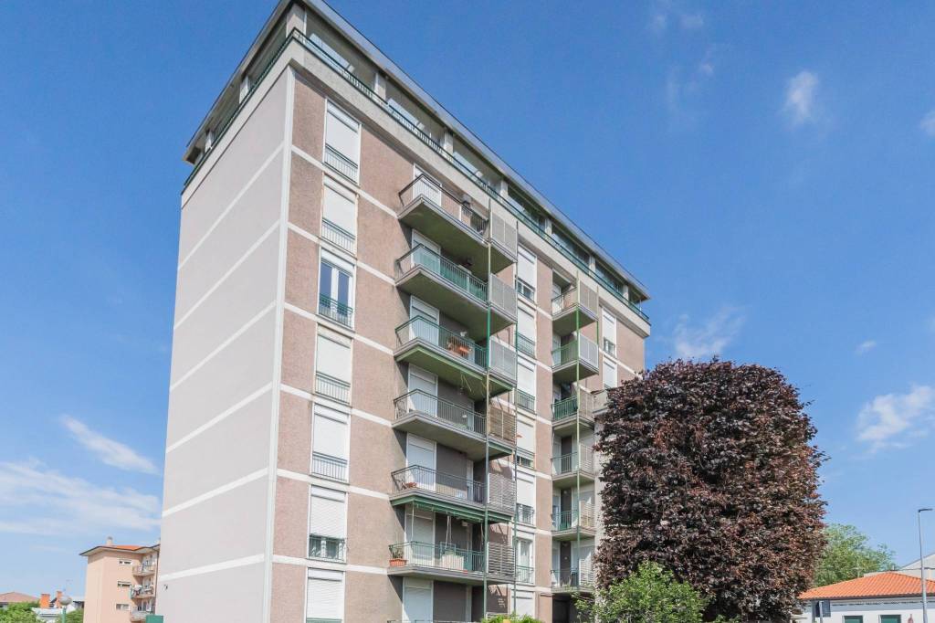 appartamento in vendita a Desio