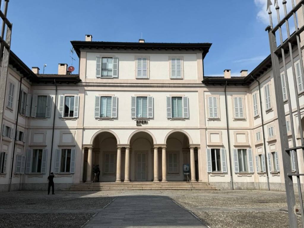 ufficio in vendita a Desio