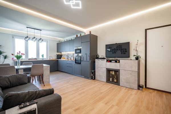 appartamento in vendita a Desio