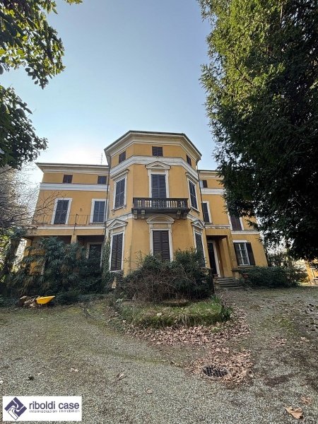 villa in vendita a Desio