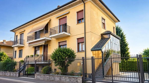 casa indipendente in vendita a Desio