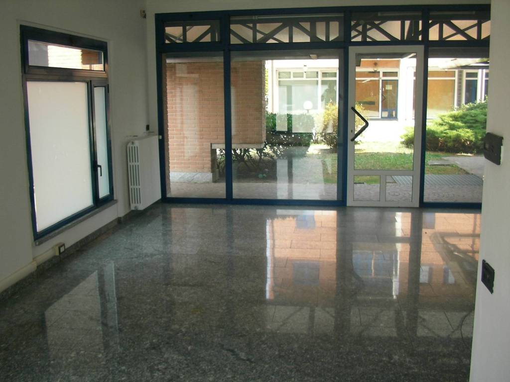 ufficio in vendita a Desio