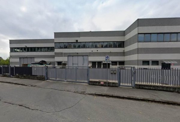 locale commerciale in vendita a Desio