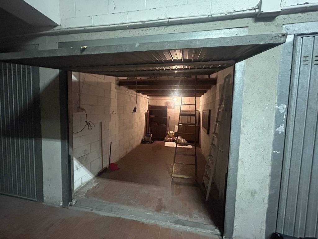 box auto in vendita a Desio