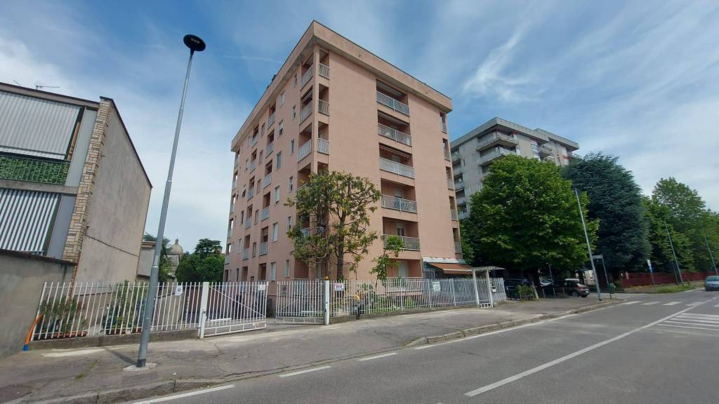 box auto in vendita a Desio