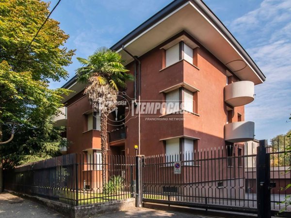 appartamento in vendita a Desio
