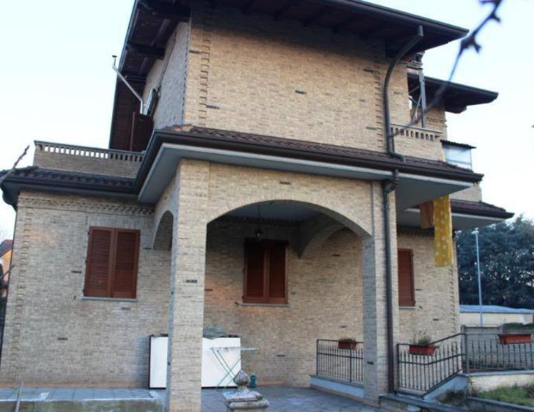 casa indipendente in vendita a Giussano