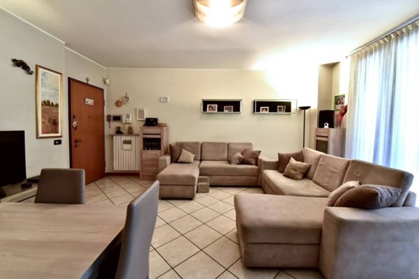 appartamento in vendita a Giussano in zona Paina