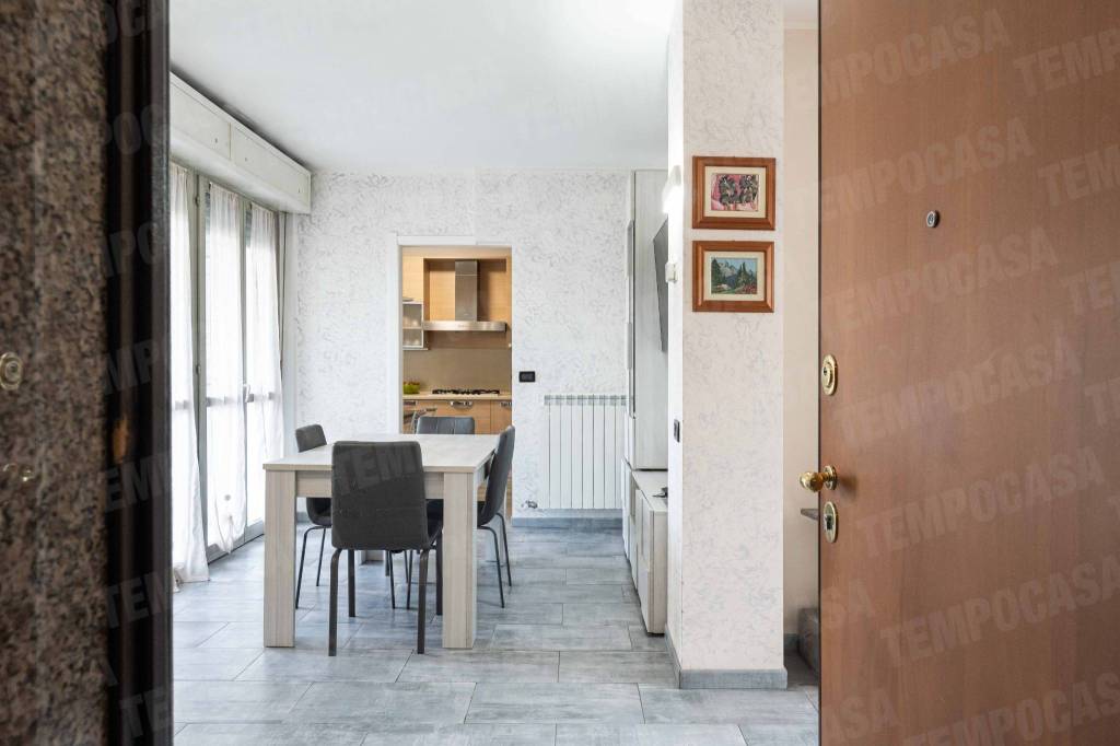 appartamento in vendita a Giussano in zona Paina