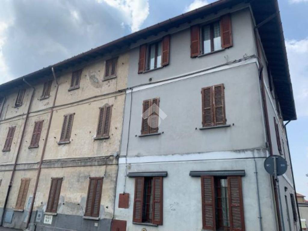 appartamento in vendita a Giussano in zona Paina
