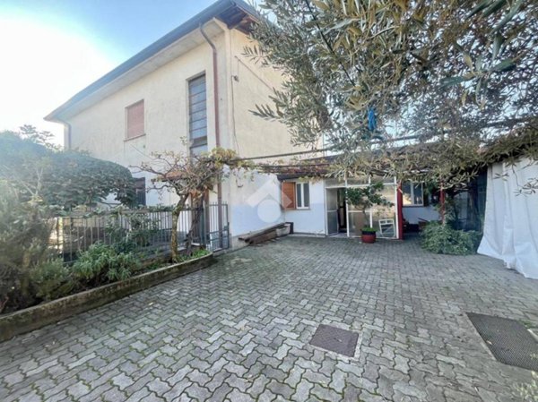 casa indipendente in vendita a Giussano
