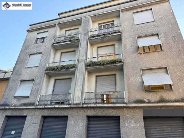 appartamento in vendita a Giussano in zona Paina