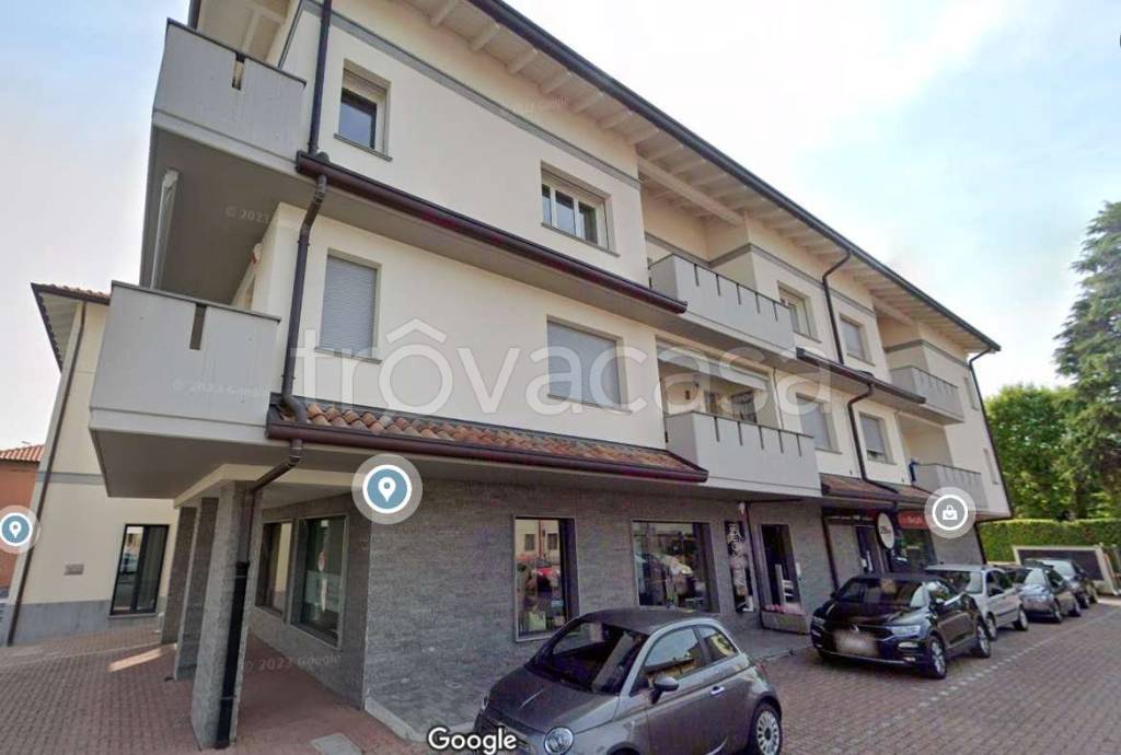 negozio in vendita a Giussano