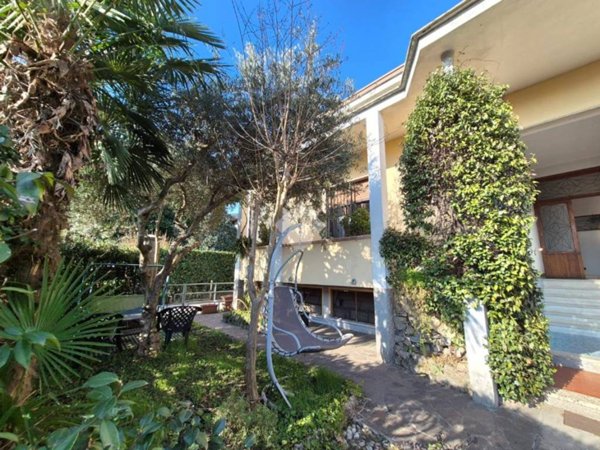 casa indipendente in vendita a Giussano