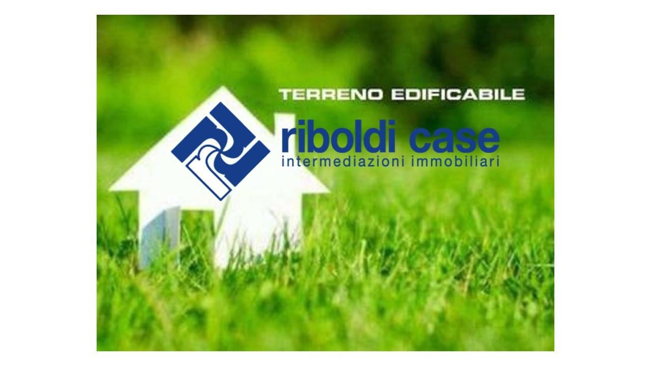 terreno edificabile in vendita a Giussano