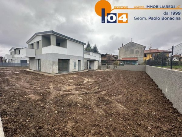 casa indipendente in vendita a Giussano