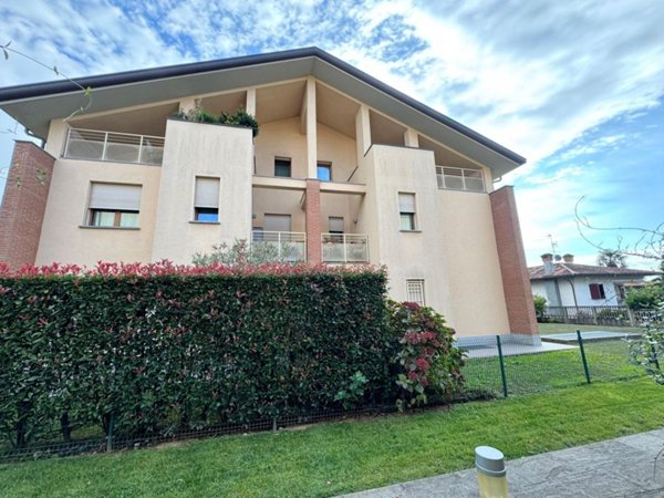 appartamento in vendita a Giussano in zona Birone