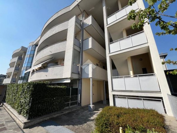 appartamento in vendita a Giussano in zona Paina
