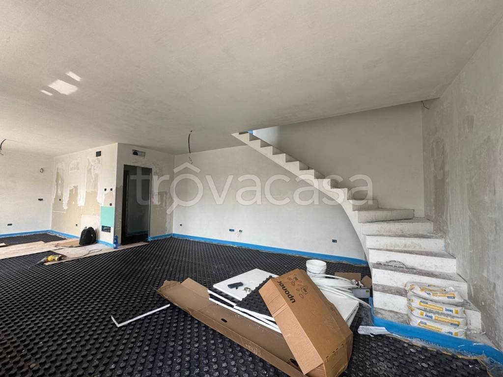 casa indipendente in vendita a Giussano in zona Paina