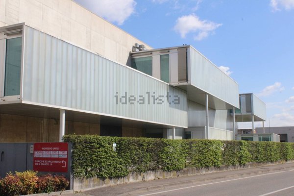 negozio in vendita a Giussano