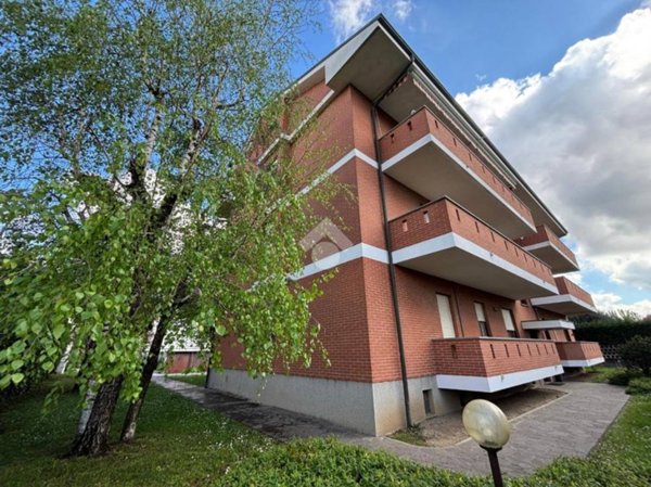 appartamento in vendita a Giussano in zona Birone