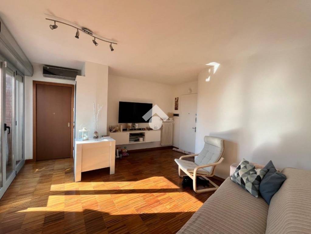 appartamento in vendita a Giussano in zona Paina