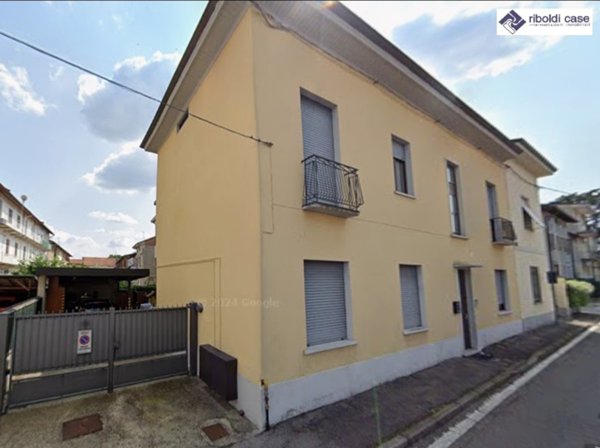 appartamento in vendita a Giussano in zona Paina