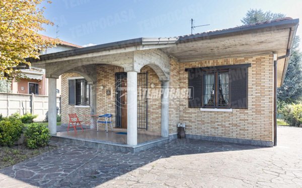 casa indipendente in vendita a Giussano