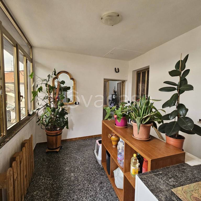 appartamento in vendita a Giussano in zona Paina