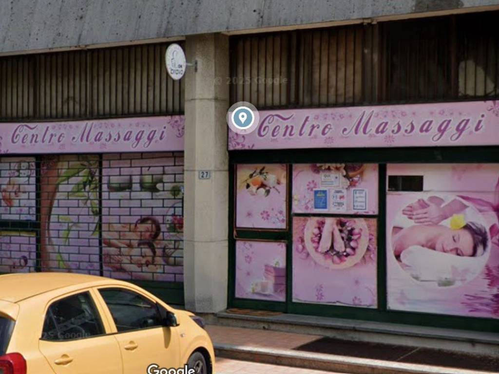 negozio in vendita a Giussano