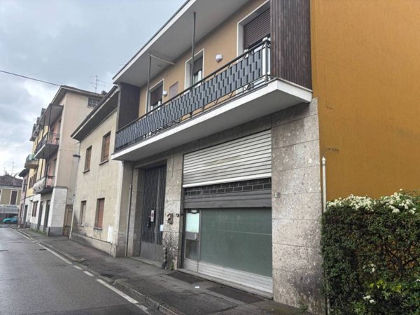 appartamento in vendita a Giussano in zona Paina