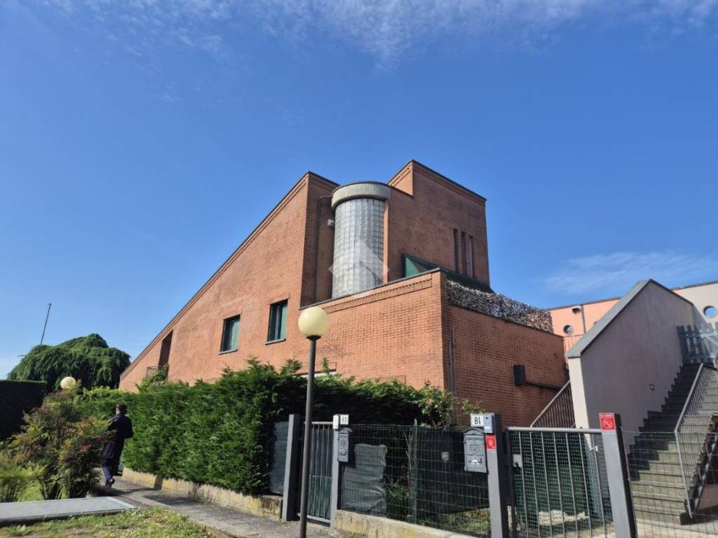 appartamento in vendita a Giussano in zona Paina