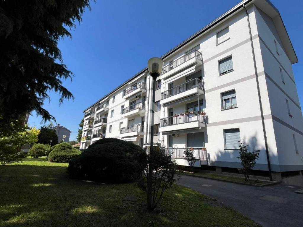appartamento in vendita a Giussano