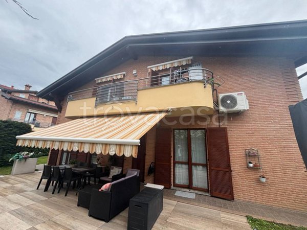 casa indipendente in vendita a Giussano