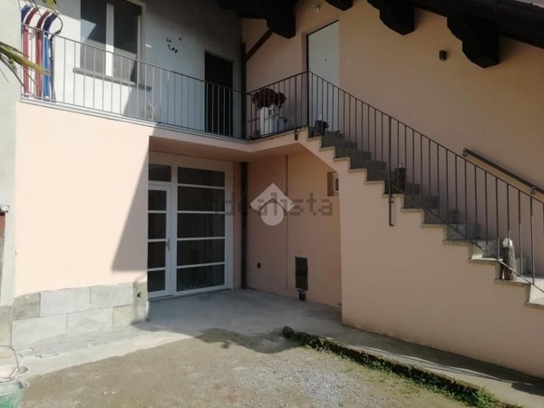 casa indipendente in vendita a Giussano in zona Paina
