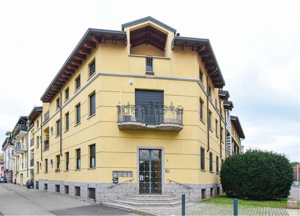 appartamento in vendita a Giussano in zona Paina