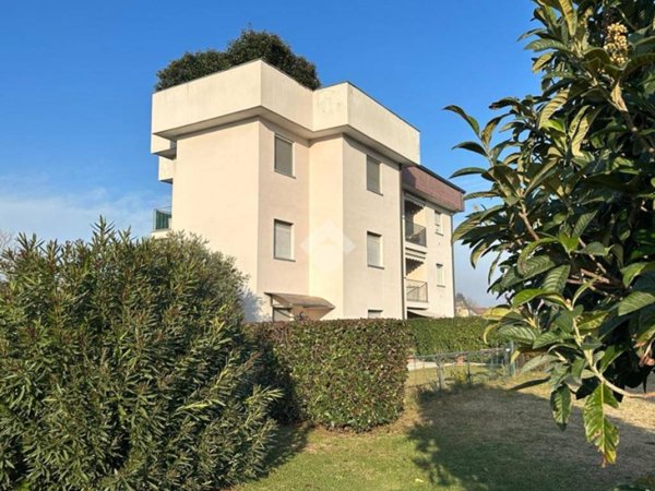 appartamento in vendita a Giussano in zona Paina