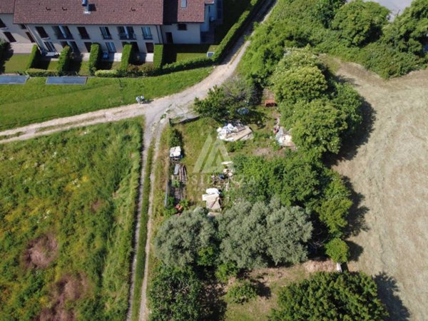 terreno edificabile in vendita a Giussano