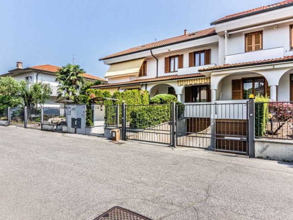 casa indipendente in vendita a Giussano