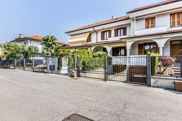 casa indipendente in vendita a Giussano