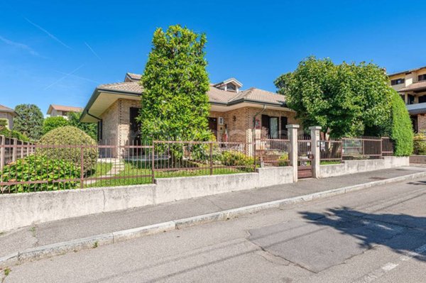 casa indipendente in vendita a Giussano